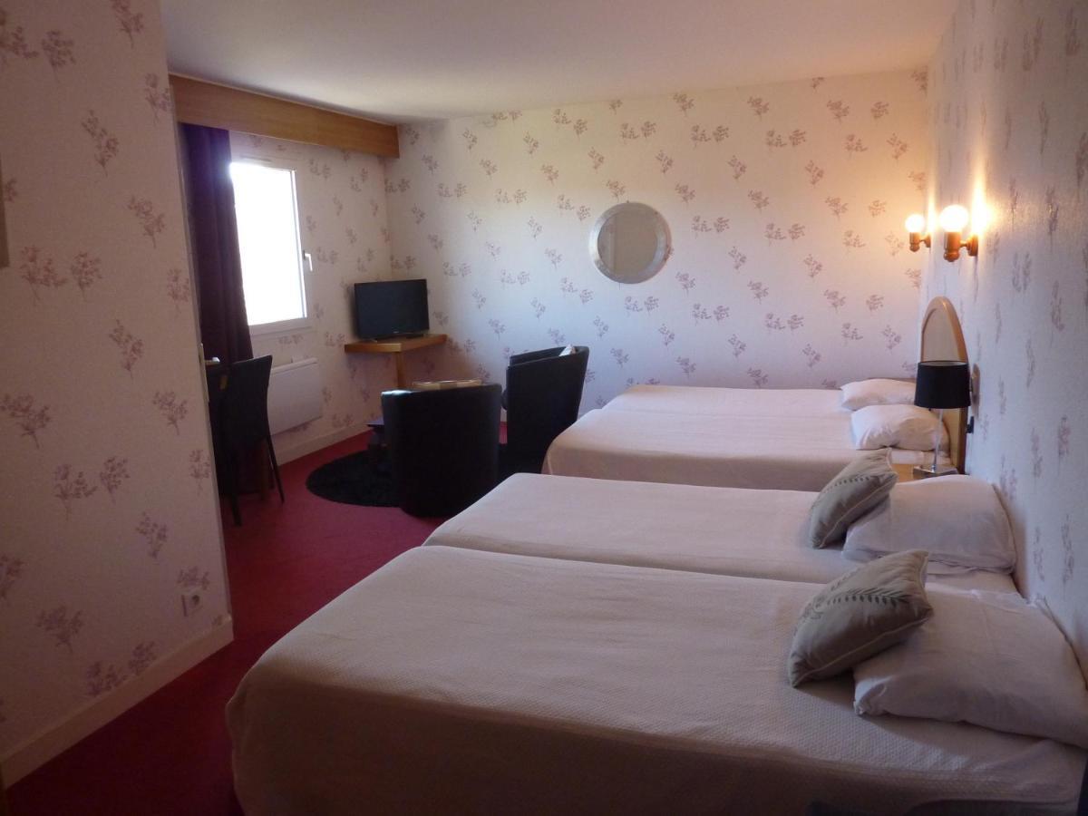 Hôtel A La Renommée Saint-Père Esterno foto